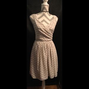 ✨Express size 4 cream and white polka dot dress
